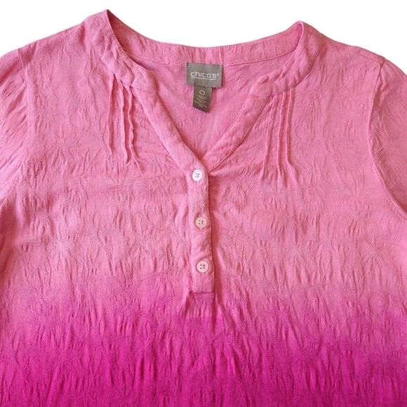 Chico's Pink Ombre Jacquard 3/4 Roll Tab Sleeve Split Neck Henley Blouse Beachy - Picture 4 of 7